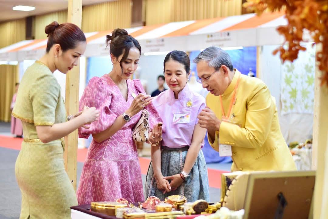 รูปภาพเปิดงาน