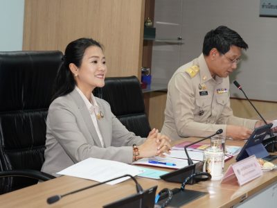 มท.4 “นางสาวธีรรัตน์ สำเร็จวาณิชย์” รัฐมนตรีช่วยว่าการกระทรวงมหาดไทย เข้าร่วมประชุมคณะกรรมการบริหารกองทุนพัฒนาบทบาทสตรี (คกส.) ครั้งที่ 11/2567 และคณะอนุกรรมการบริหารกองทุนพัฒนาบทบาทสตรีกรุงเทพมหานคร (อกส.กทม.)